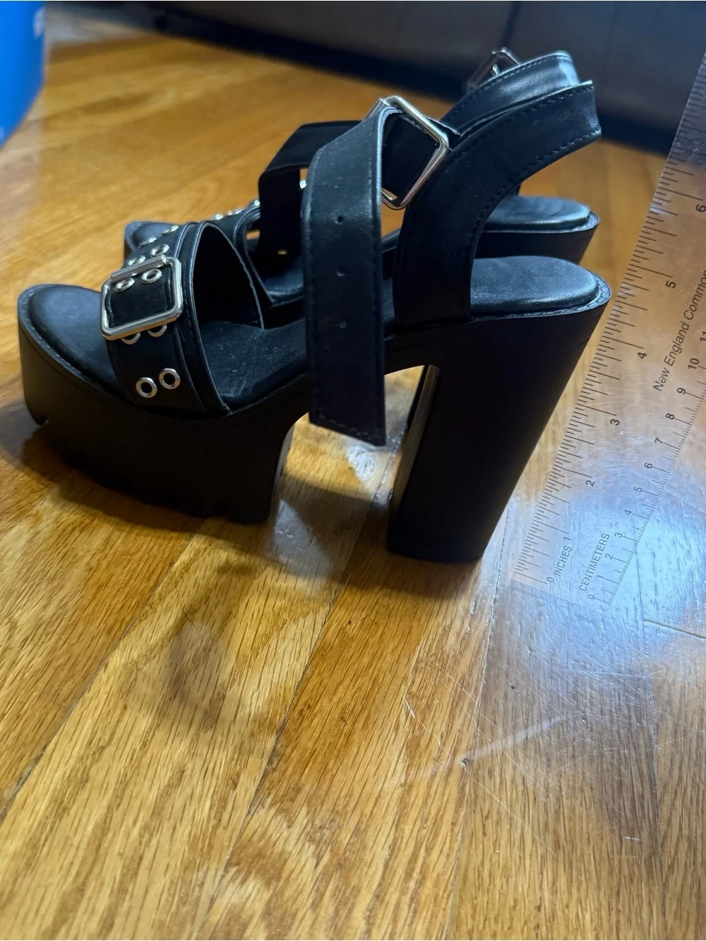 Black platform strap heels size 6